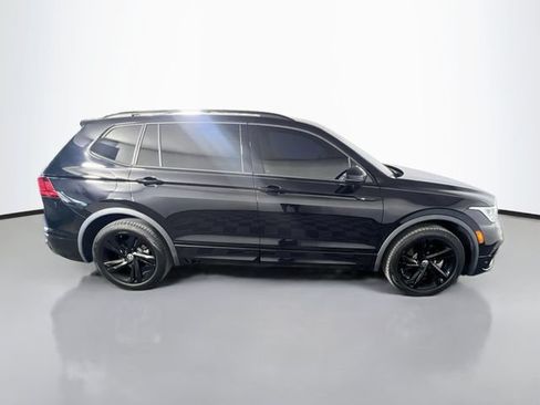 Used 2024 Volkswagen Tiguan SE R-Line FWD image 9