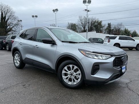 Used 2023 Ford Escape Active w/ Cold Weather Package image 2