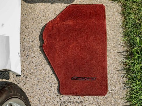 Used 2004 Honda S2000 image 99