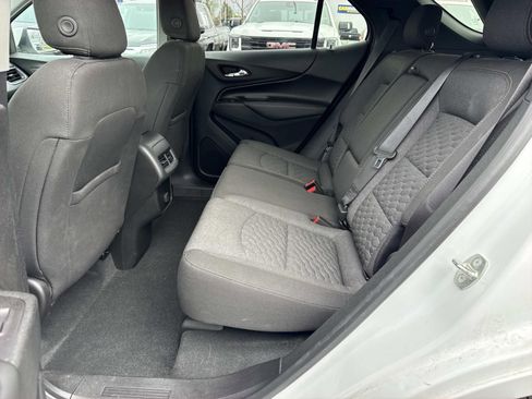 Used 2018 Chevrolet Equinox LT image 28