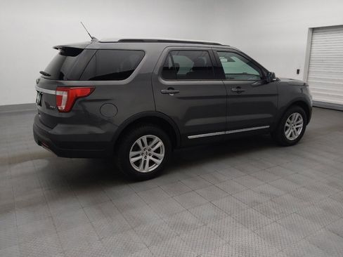 Used 2019 Ford Explorer XLT w/ Equipment Group 202A AWD/4WD image 9
