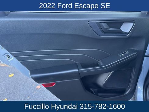 Used 2022 Ford Escape SE w/ Convenience Package image 26