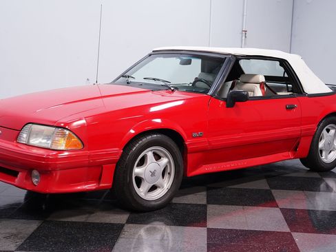 Used 1990 Ford Mustang GT image 6