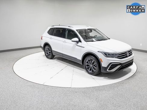 Used 2022 Volkswagen Tiguan SE image 28