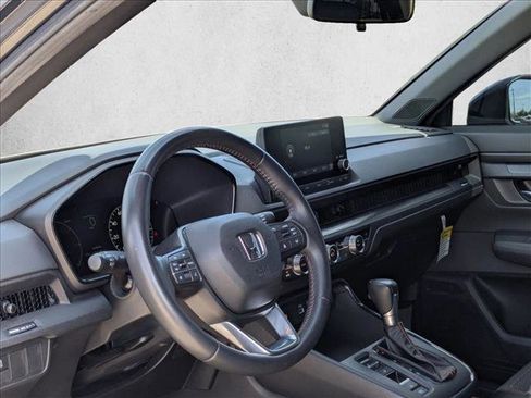 Used 2025 Honda CR-V Sport image 9