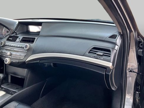 Used 2011 Honda Accord SE image 18