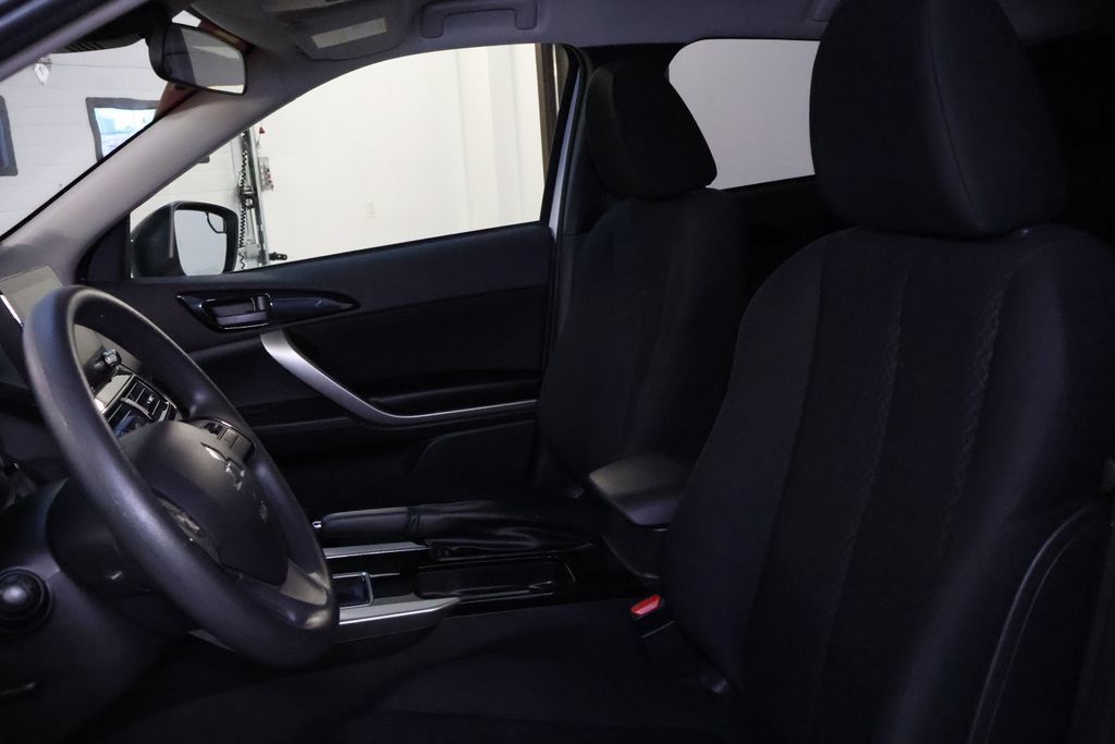 Used 2023 Mitsubishi Eclipse Cross Ralliart AWD/4WD image 13