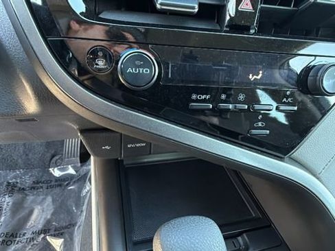 Used 2024 Toyota Camry LE image 14