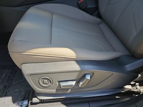 New 2026 Audi Q3 quattro 2.0T AWD/4WD image 31