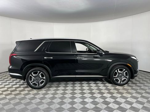 Used 2024 Hyundai Palisade Limited image 3