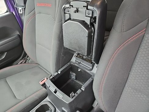 Used 2023 Jeep Wrangler Unlimited Rubicon w/ LED Lighting Group image 28