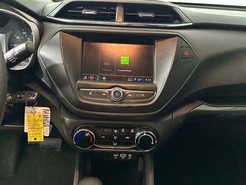 Used 2021 Chevrolet TrailBlazer LS image 21