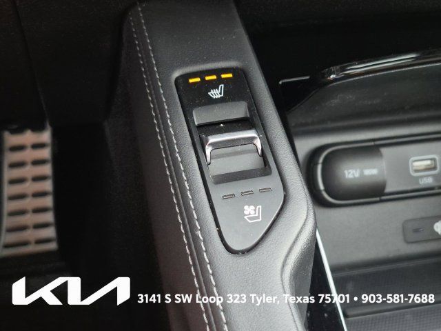 Certified 2022 Kia Telluride SX w/ SX Prestige Package AWD/4WD image 46