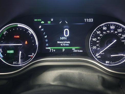 Used 2021 Toyota Avalon Limited FWD image 12