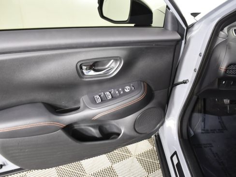 Certified 2023 Honda HR-V Sport image 36