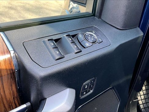 Used 2020 Ford F150 Lariat w/ Equipment Group 502A Luxury image 31