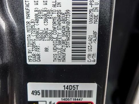 Used 2023 Toyota Tundra Platinum AWD/4WD image 30