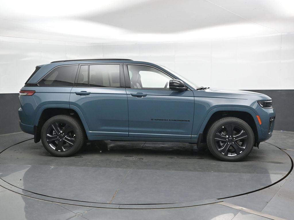 New 2027 Jeep Grand Cherokee Limited AWD/4WD image 5