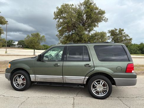 Used 2003 Ford Expedition XLT RWD image 21