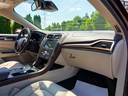 Used 2017 Ford Fusion Platinum AWD/4WD image 20