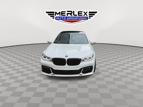 Used 2018 BMW 750i xDrive AWD/4WD image 3