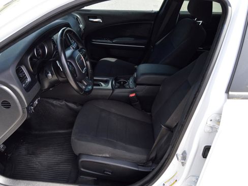 Used 2020 Dodge Charger Police w/ Street Appearance Group image 10