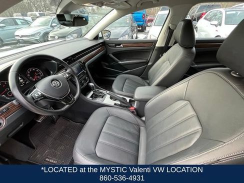 Used 2020 Volkswagen Passat 2.0T SEL FWD image 29