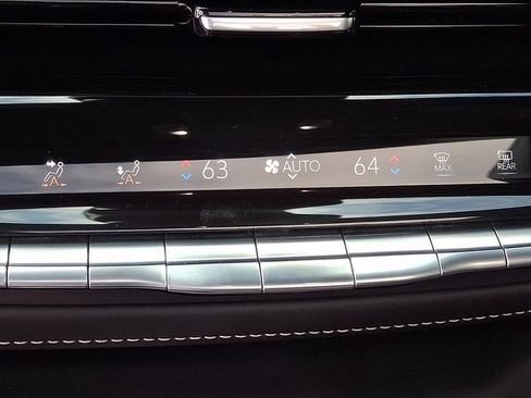 Certified 2023 Cadillac Escalade V AWD/4WD image 25
