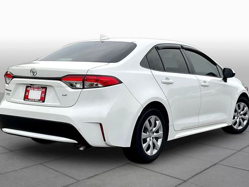 Used 2022 Toyota Corolla LE FWD image 13