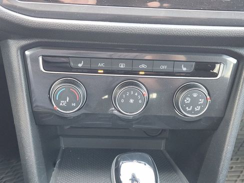 Used 2024 Volkswagen Tiguan S image 18