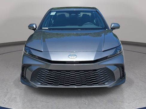 Used 2026 Toyota Camry SE FWD image 2