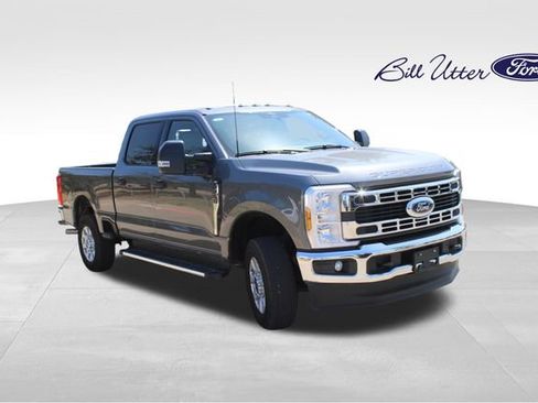 Used 2024 Ford F250 XLT AWD/4WD image 3