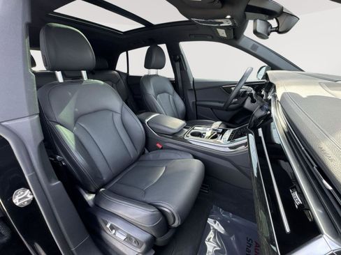 Certified 2025 Audi Q8 Prestige w/ Prestige Package image 25