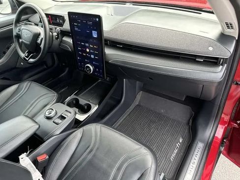 Used 2023 Ford Mustang Mach-E Premium AWD/4WD image 27