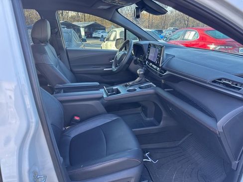 Used 2023 Toyota Sienna XSE image 13