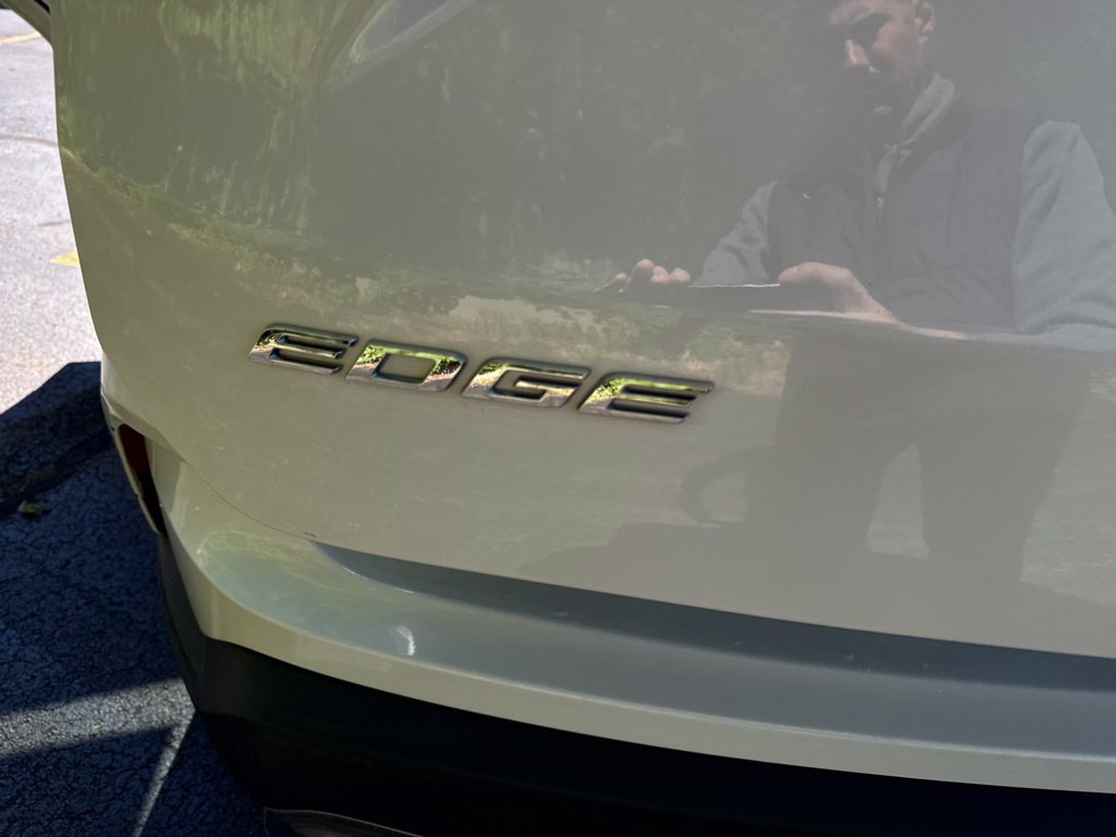 Used 2020 Ford Edge SEL w/ Convenience Package AWD/4WD image 16