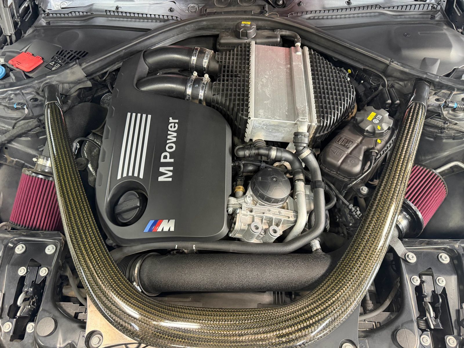 Used 2018 BMW M4 Coupe RWD image 40