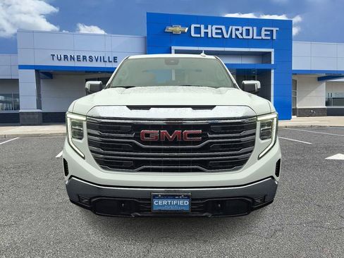 Certified 2024 GMC Sierra 1500 SLT image 2