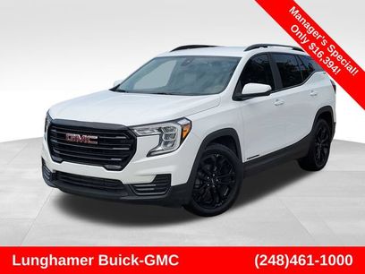 Used 2022 GMC Terrain SLE w/ Driver Convenience Package