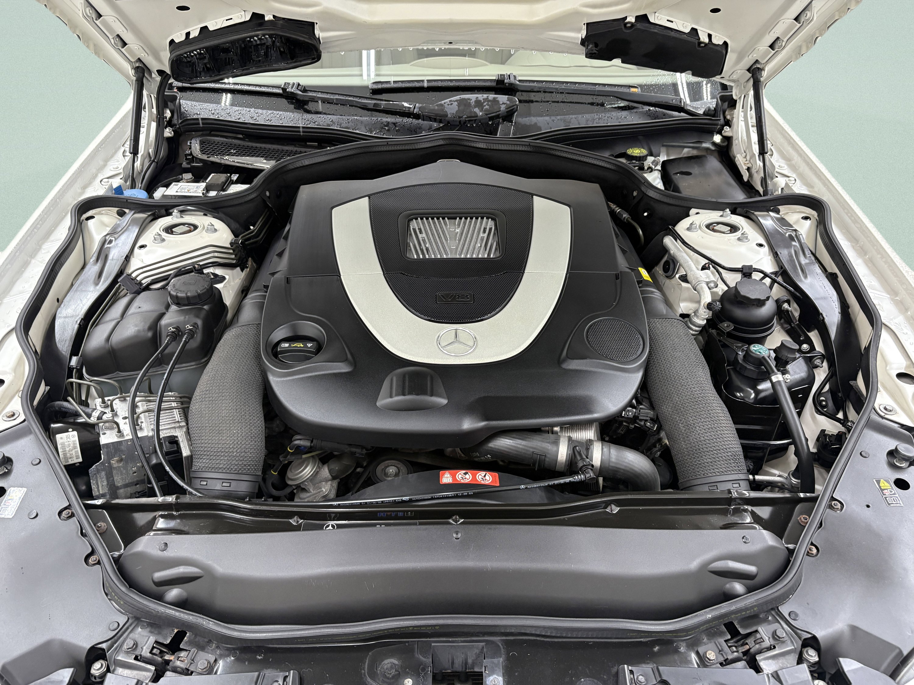 Used 2011 Mercedes-Benz SL 550 image 15