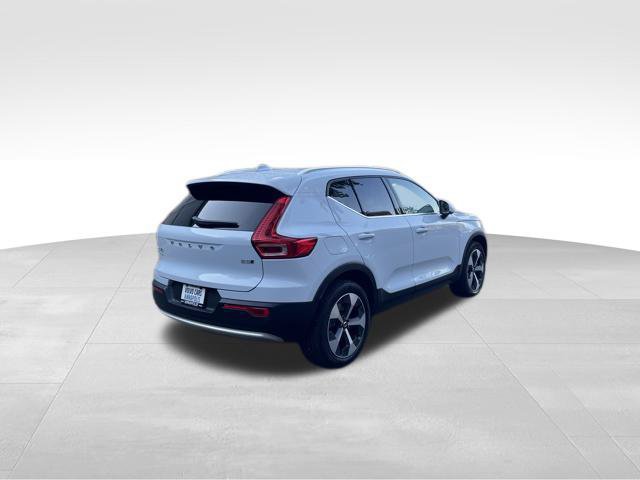 Used 2024 Volvo XC40 B5 Plus w/ Protection Package Premier AWD/4WD image 8