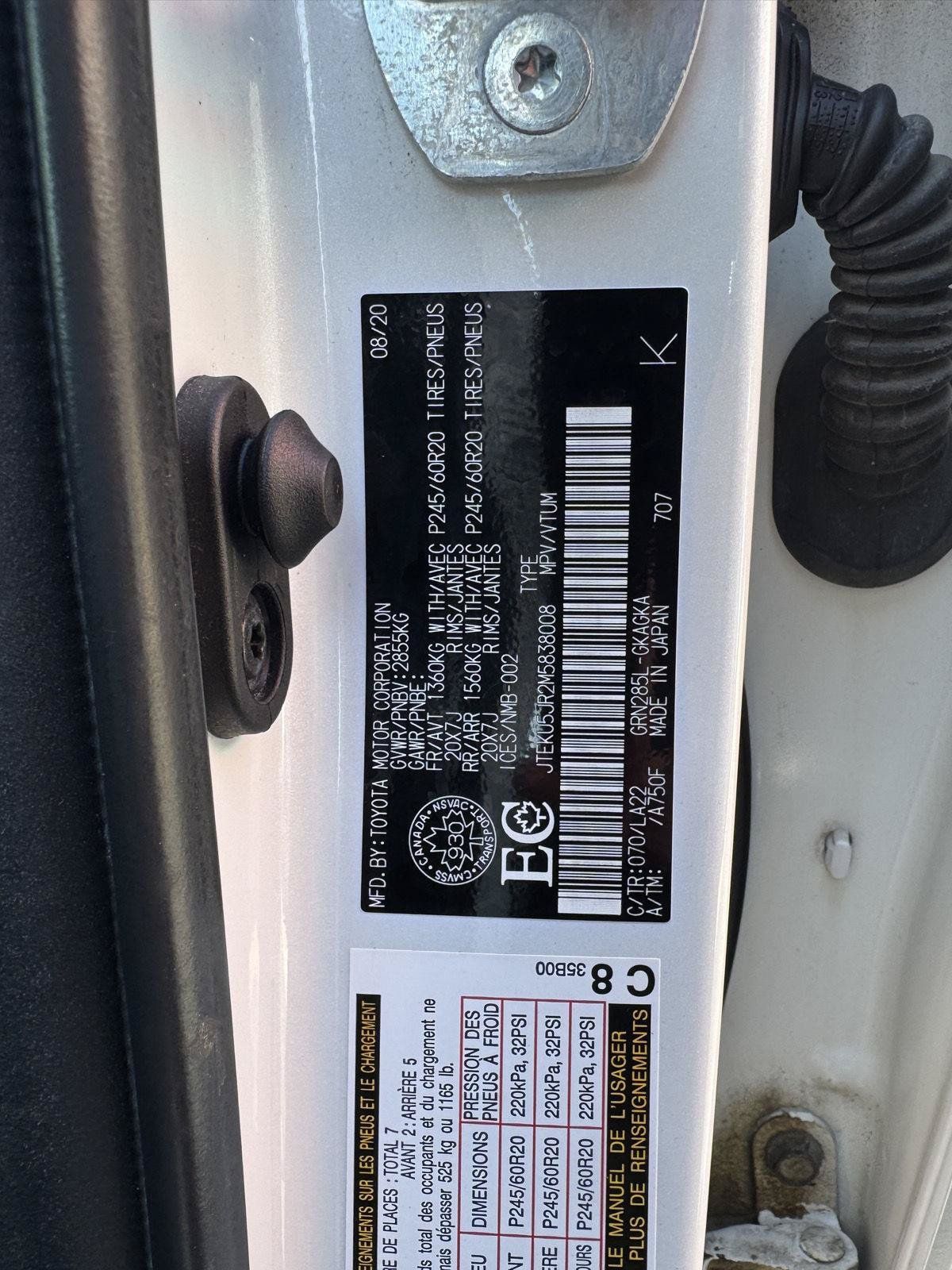 Used 2021 Toyota 4Runner Limited AWD/4WD image 34