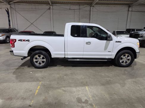 Used 2015 Ford F150 XLT w/ Equipment Group 302A Luxury AWD/4WD image 16