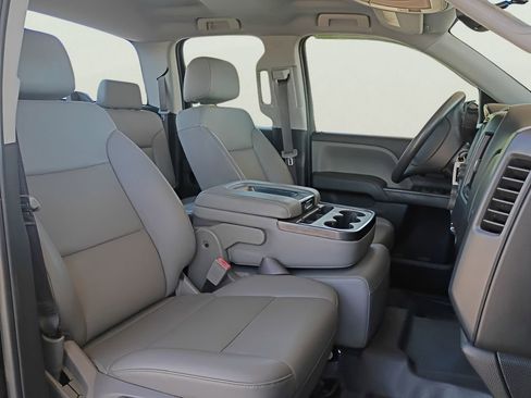 Used 2017 Chevrolet Silverado 1500 W/T image 17