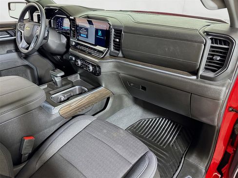 Certified 2025 Chevrolet Silverado 1500 LT w/ Convenience Package II image 27