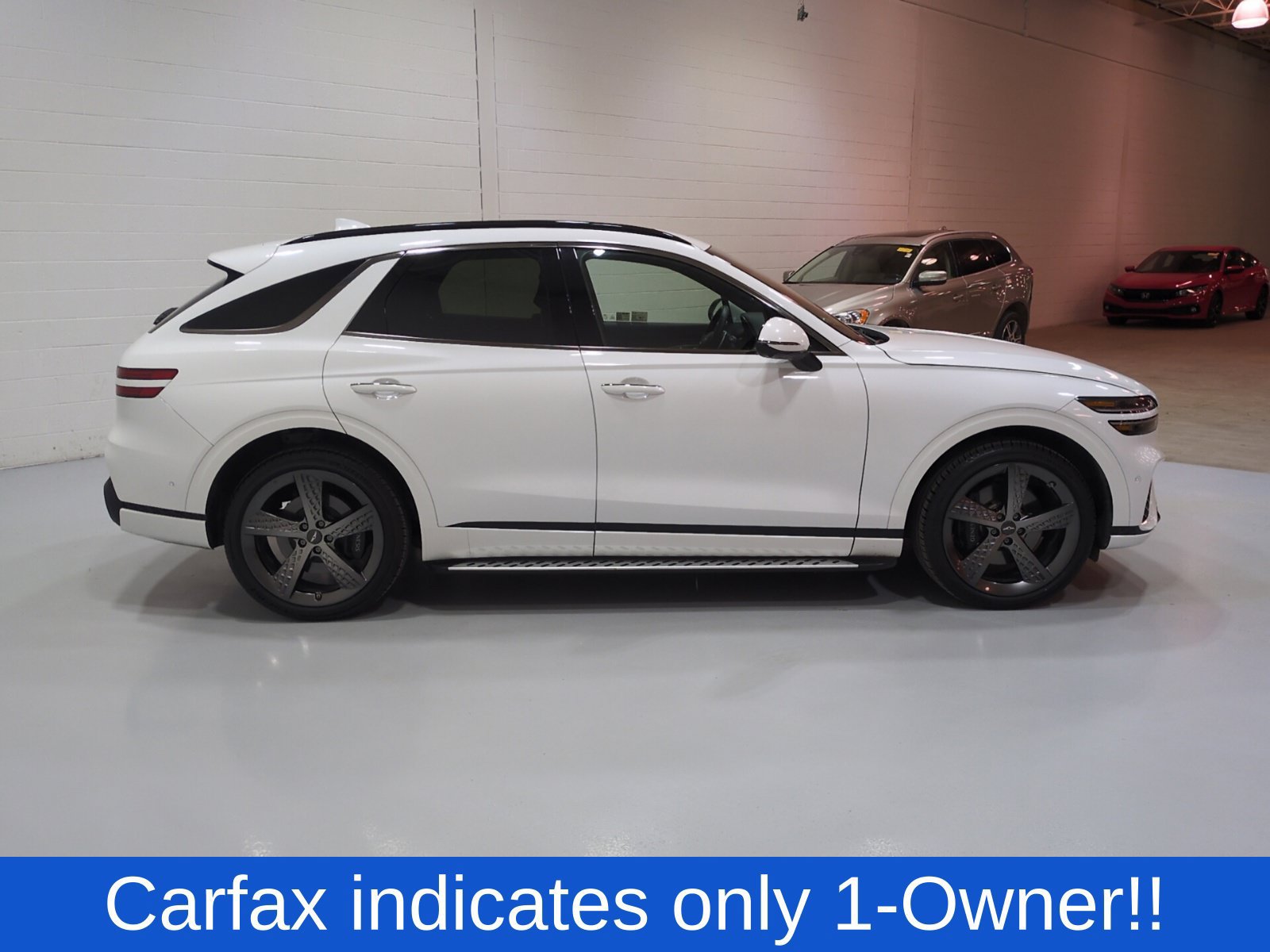Certified 2025 Genesis GV70 3.5T Sport w/ Sport Prestige Package AWD/4WD image 2