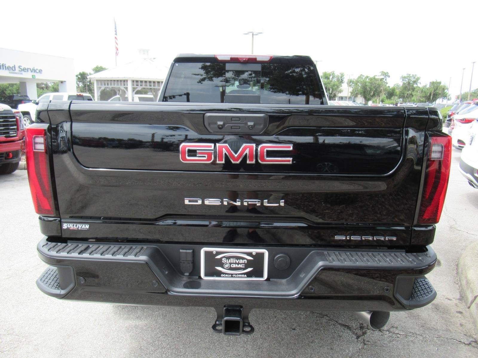 New 2026 GMC Sierra 2500 Denali w/ Denali Reserve Package AWD/4WD image 6