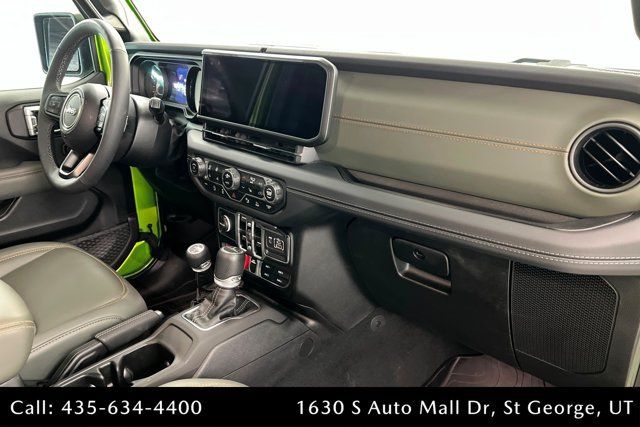 Used 2025 Jeep Gladiator Mojave AWD/4WD image 23