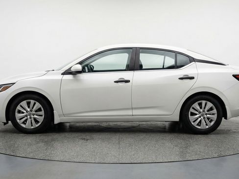 Used 2025 Nissan Sentra S FWD image 5