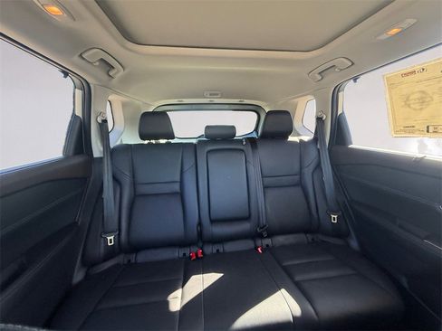 Used 2021 Nissan Rogue SL w/ Premium Package image 18